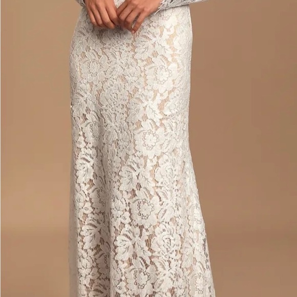 Never worn wedding dress. I’m 5’2 so the front was hemmed to my height! - Picture 5 of 5